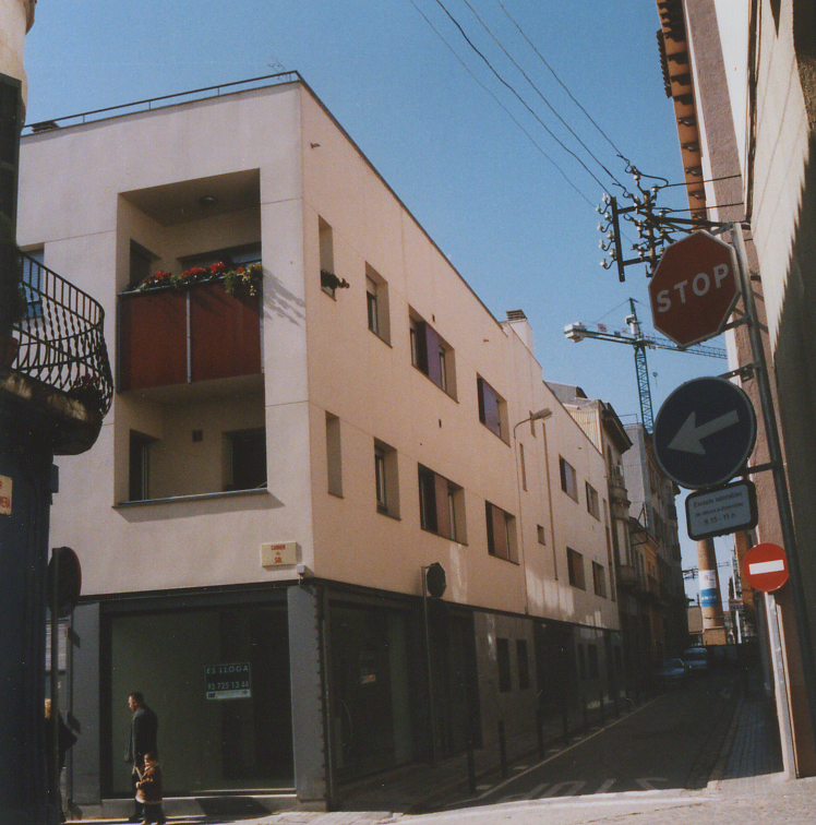 141SBD Edifici plurifamiliar de 12 habitatges a Sabadell