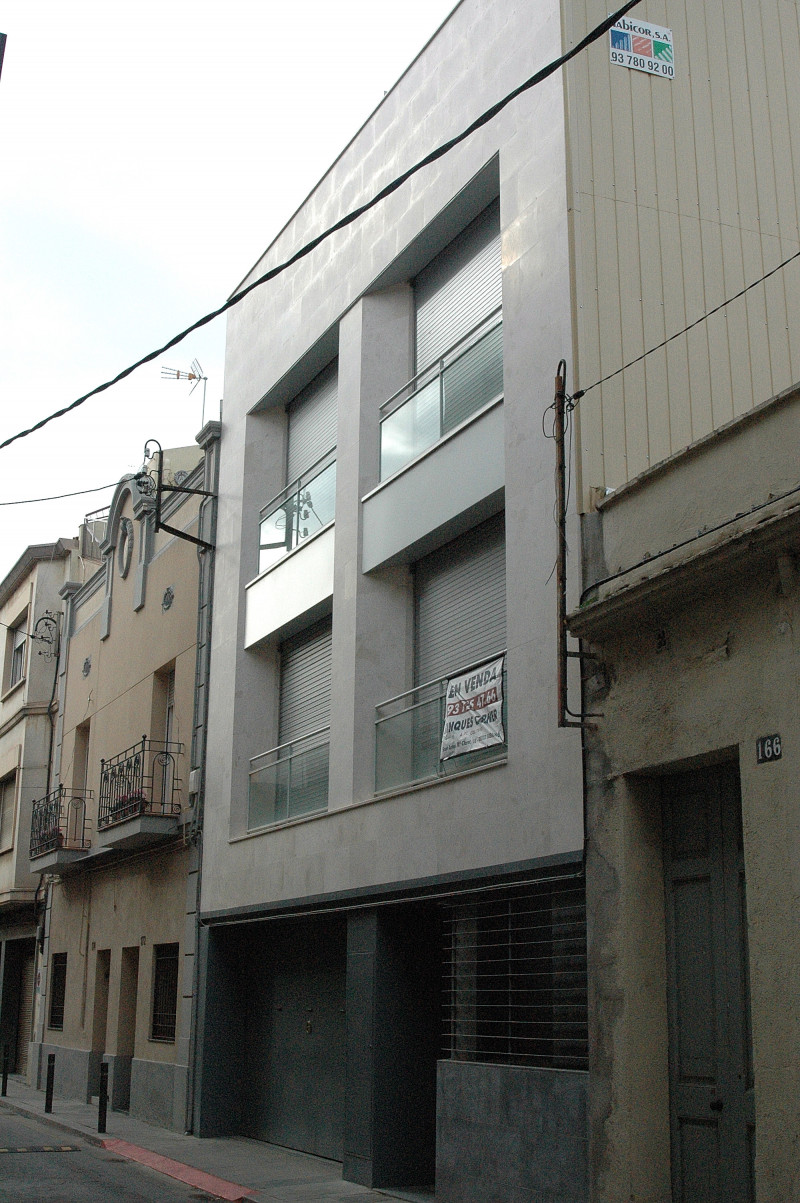 267SBD Edifici plurifamiliar de 5 habitatges a Sabadell